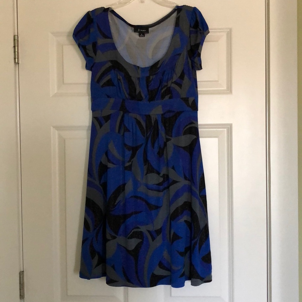 Medium size half sleeve dress